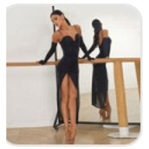 ZYM Dance Black Sweetheart Neckline High Slit Maxi Dress‎ with Matching Gloves